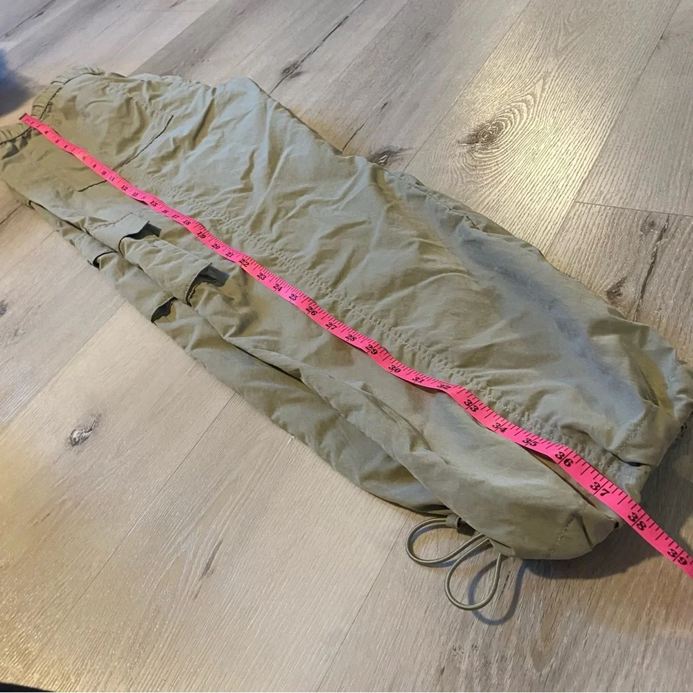 Nicole Miller New‎ York Women's Sage Green Joggers Size M w/ Multiple Pockets